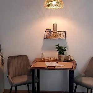 Kleine Liesl In Der Neustadt Mit Parkplatz Apartment