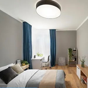 The In The Center Apartment